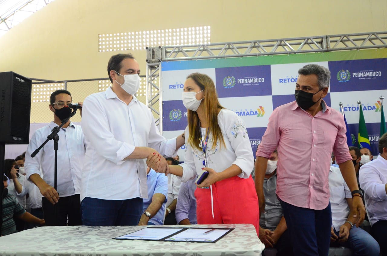 3ff79bc6 788f 4314 b782 c94d3b6ecb13