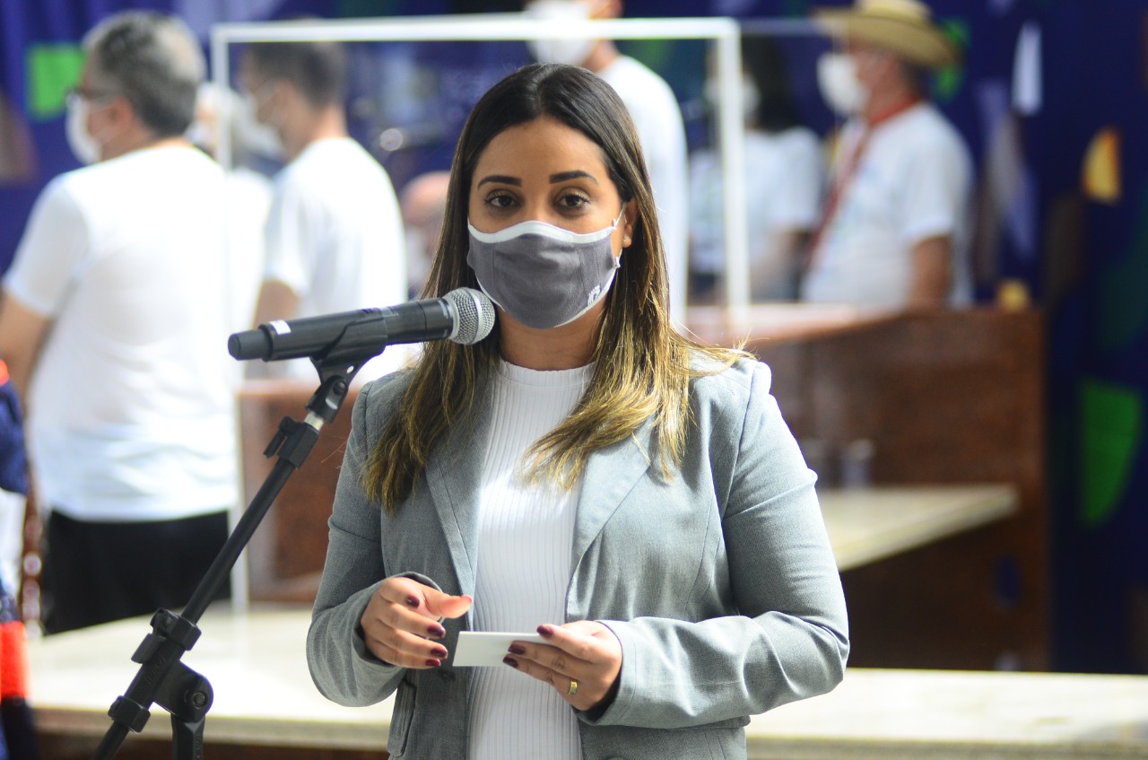 9f4e0484 2937 408a 8d92 84cb943deb0a